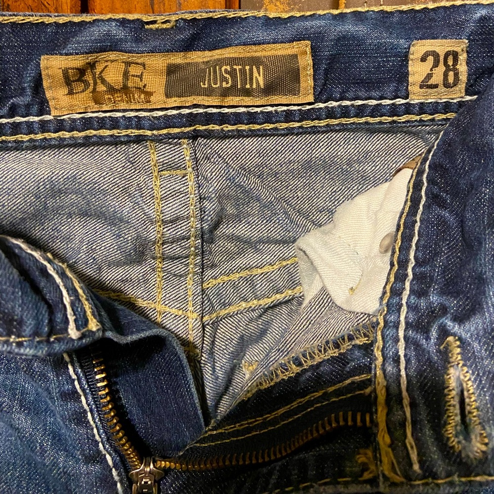 BKE Justin Distressed Jeans / 28W x 32L